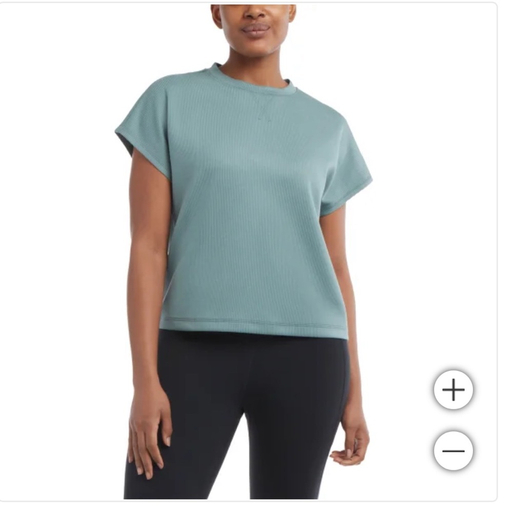 NWT Danskin Ladies' Blue Ribbed Tee